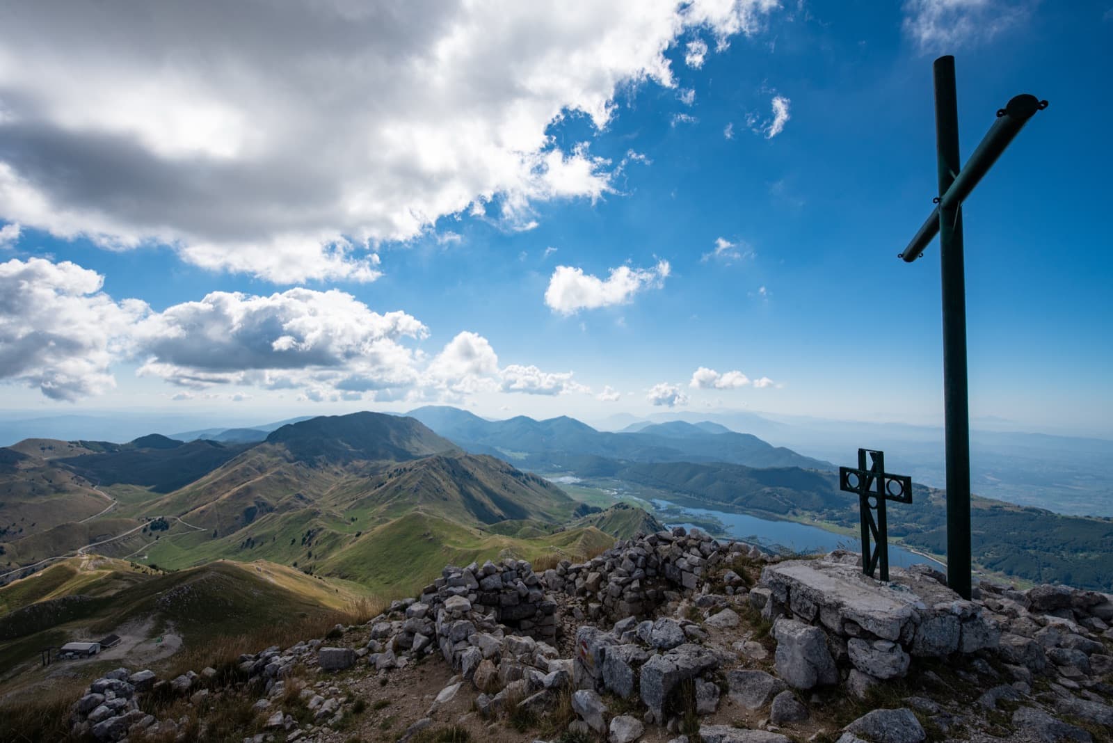 Vista dalla cima del Monte Miletto